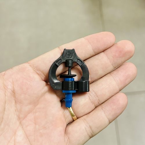 Béc VP39 Roto Phun Lên 30 Lít – Giải Pháp Phun Thuốc Hiệu Quả Từ Dưới Tán